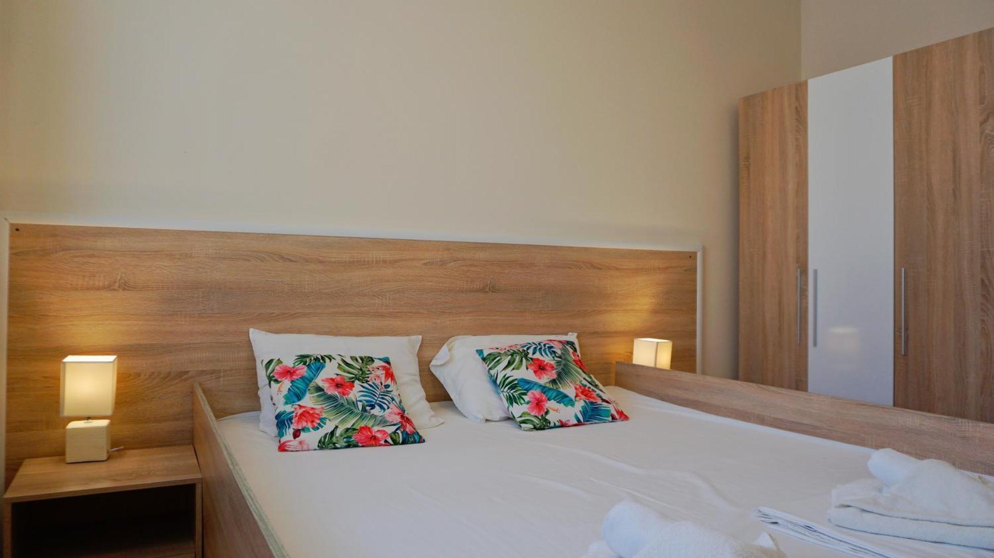 Ваканционни апартаменти Калиакрия - Holiday apartments Kaliakria Топола Номер фото