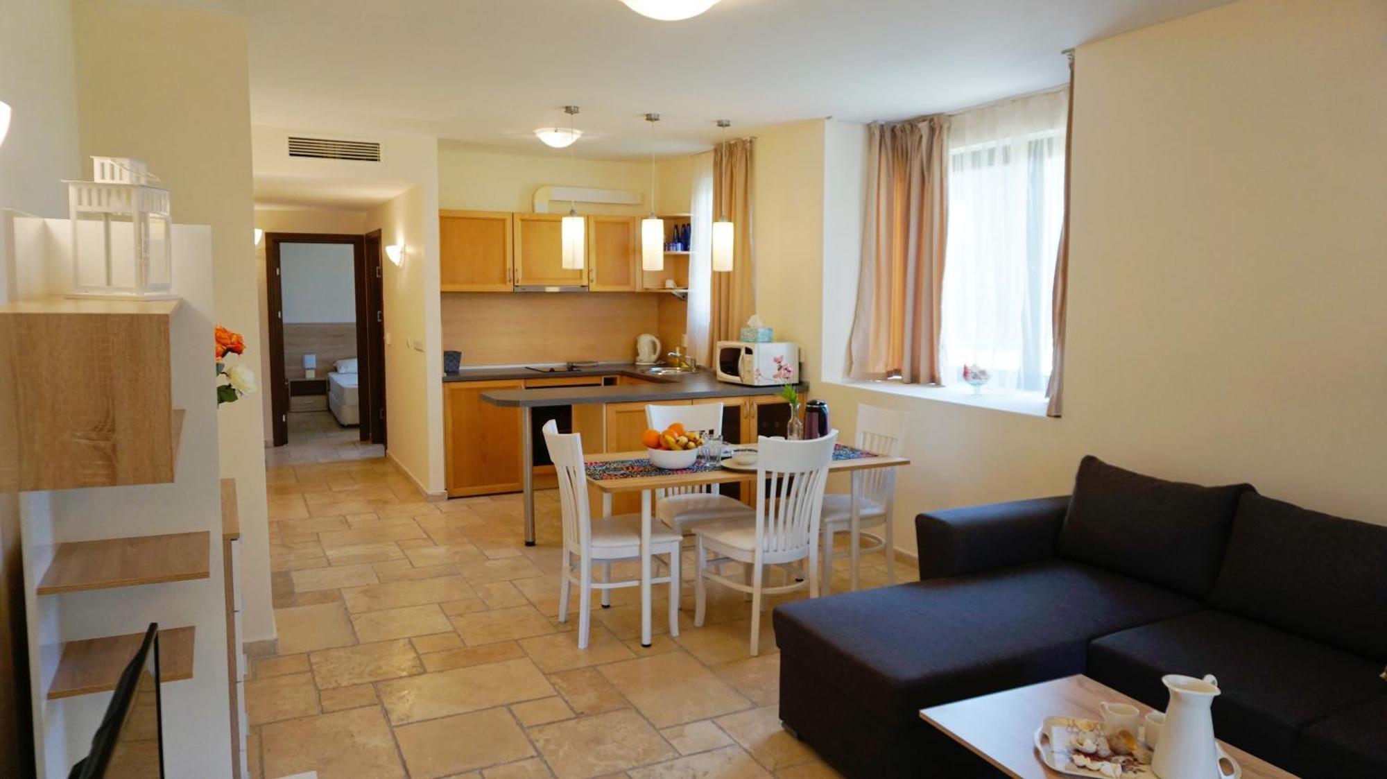 Ваканционни апартаменти Калиакрия - Holiday apartments Kaliakria Топола Номер фото